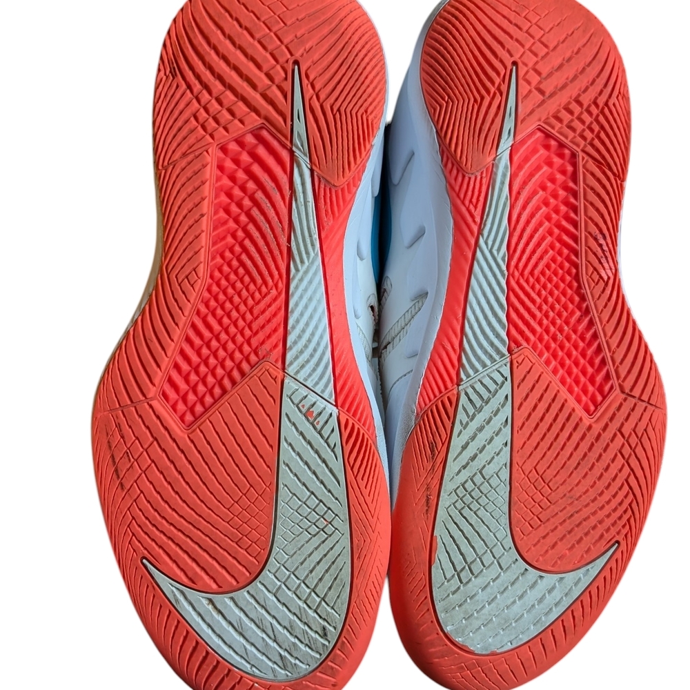 Nike Women's White and Teal Athletic Shoes - Picture 9 of 9
